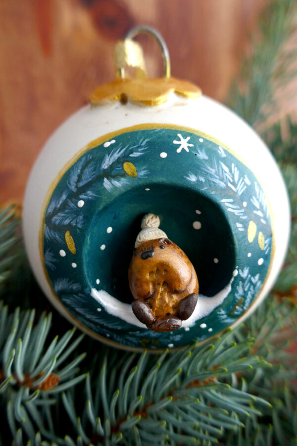 Boule de Noël grès "Marmotte de Noël" – Image 2