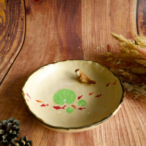Assiette pour enfants sauvages "Loutre aux nenuphars" - Collection Habitée