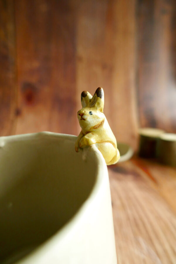 Petit planter + coupelle "Lapin fleur bleue" - Collection Habitée – Image 5