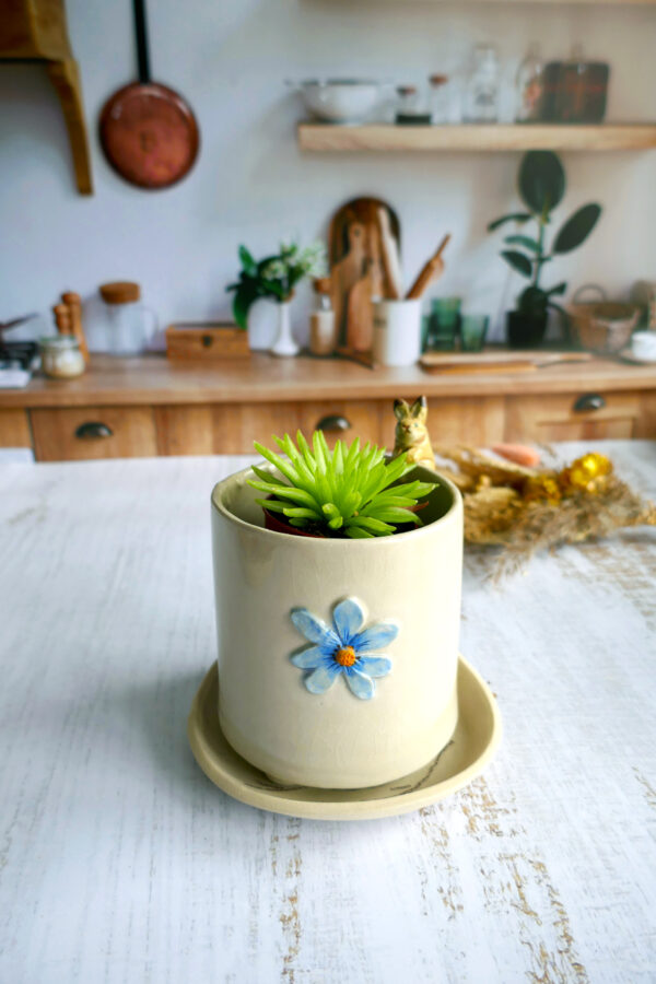 Petit planter + coupelle "Lapin fleur bleue" - Collection Habitée – Image 7