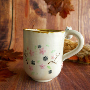 Mug Grès "Totoro blanc Sakuras"