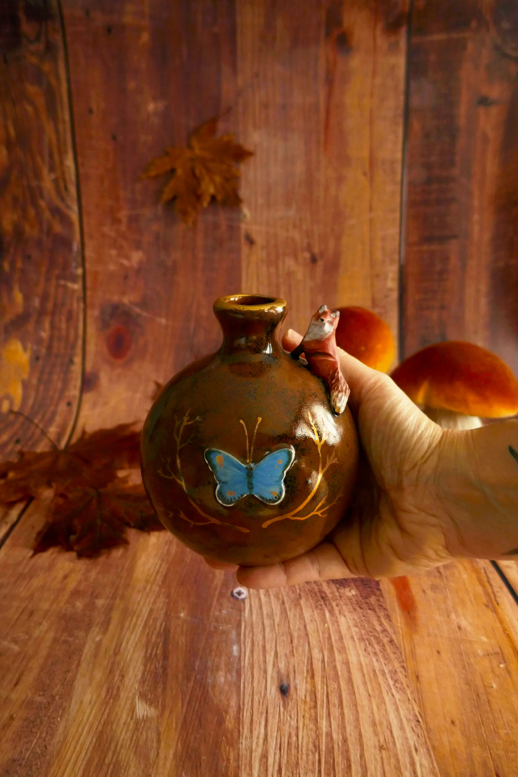Vase grès "Renard au papillon bleu" – Image 5