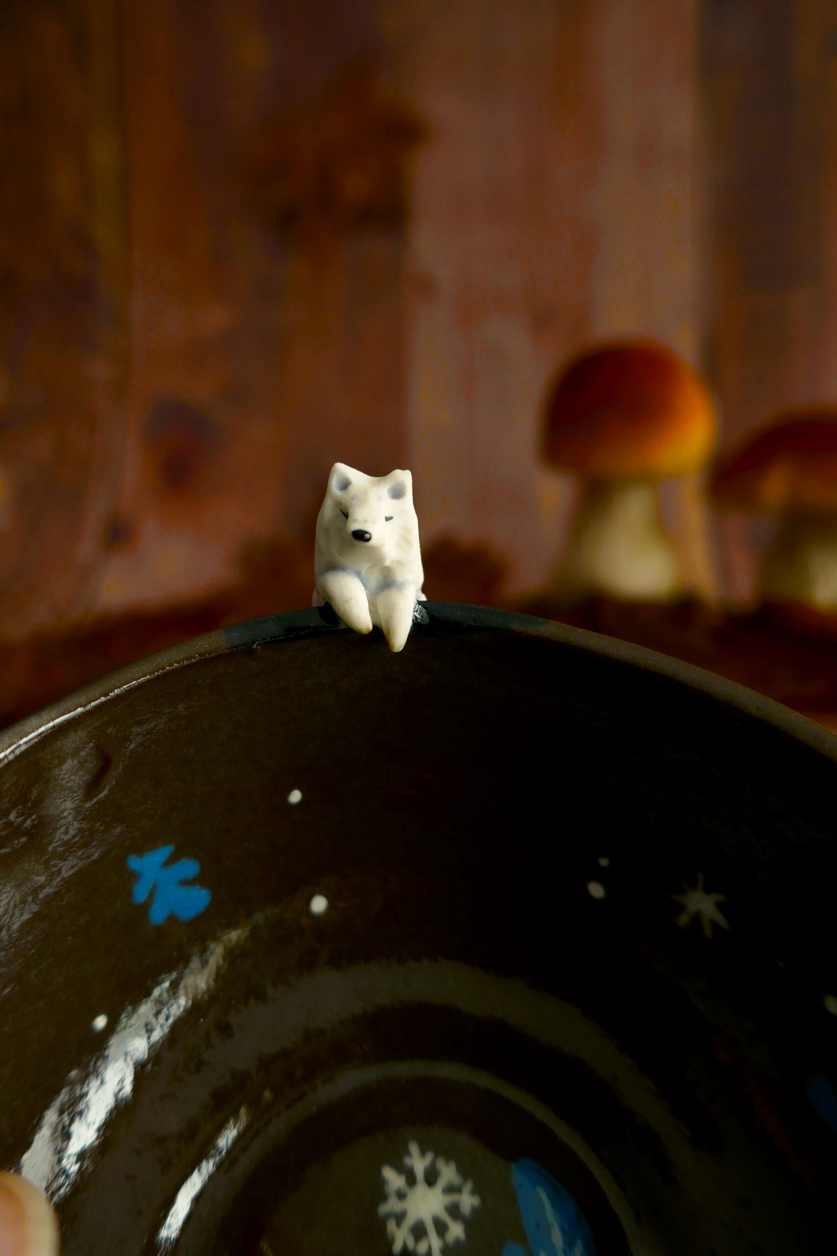 Petit bol porcelaine noire Loup blanc étoile d'hiver – Image 2