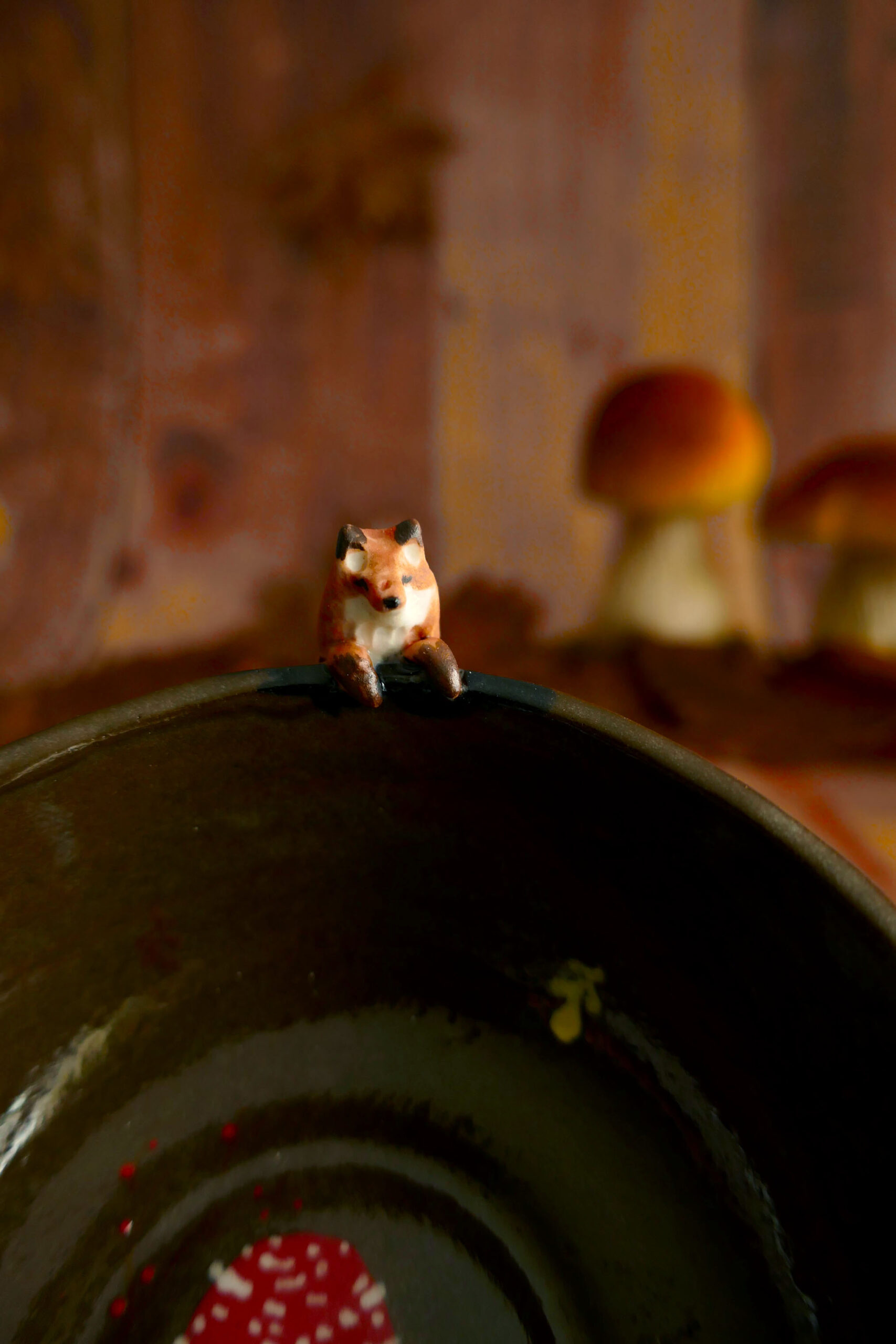 Petit bol porcelaine noire Renard aux amanites – Image 2