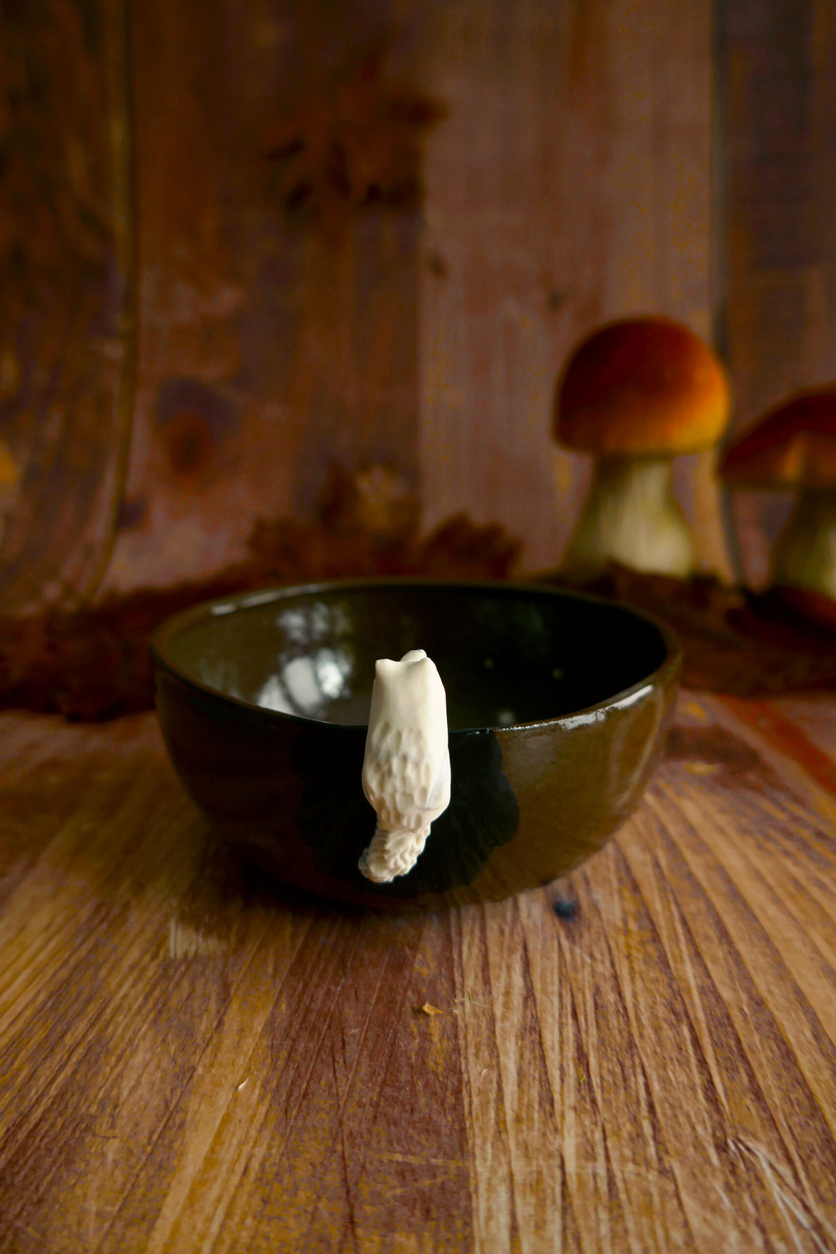 Petit bol porcelaine noire Loup blanc étoile d'hiver – Image 3