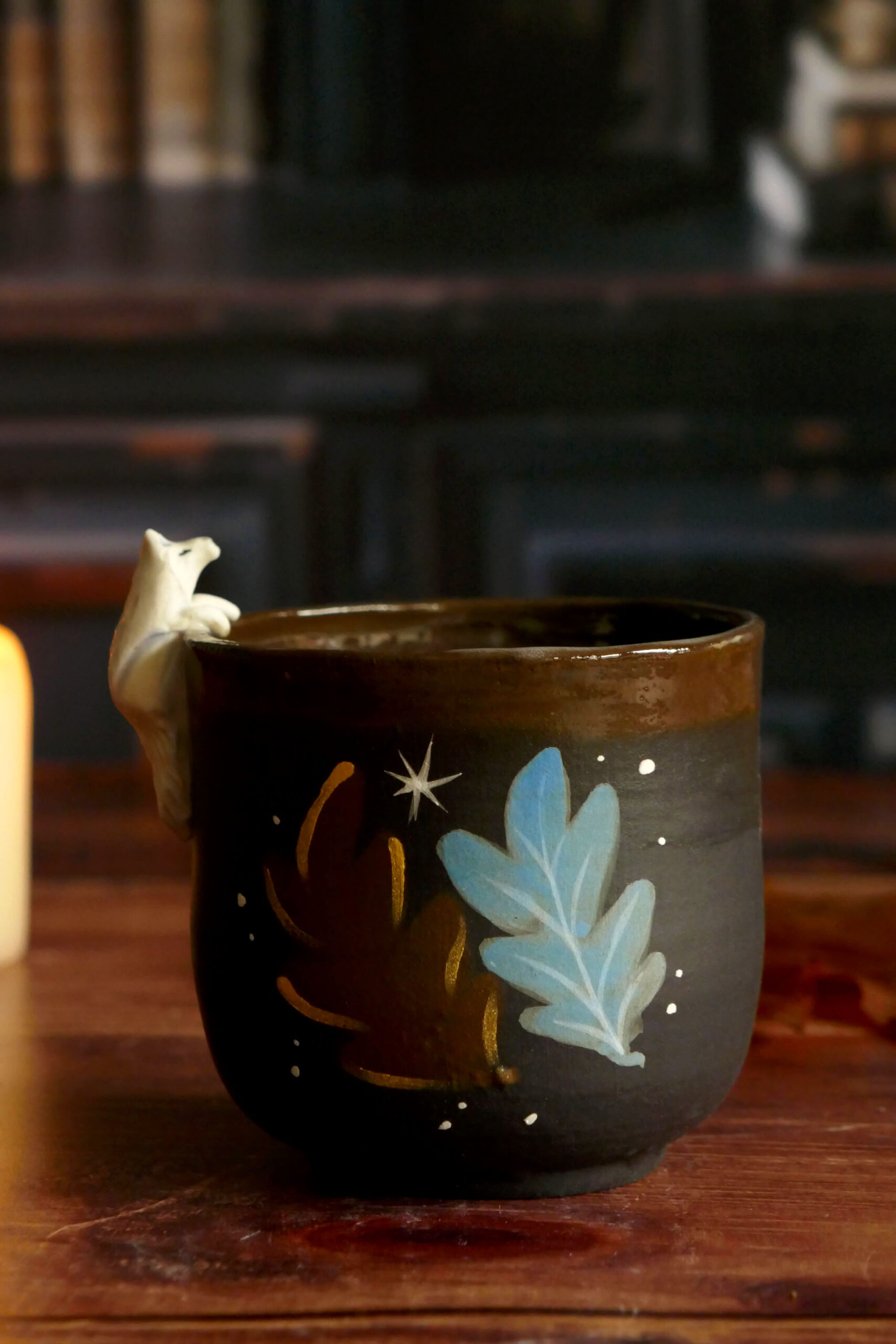 Tasses Café porcelaine noire "Loup arctique" – Image 2