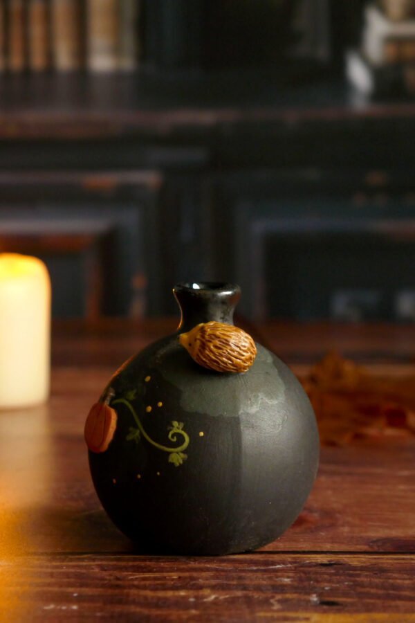 Mini Vase porcelaine noire "Hérisson Potiron" – Image 2