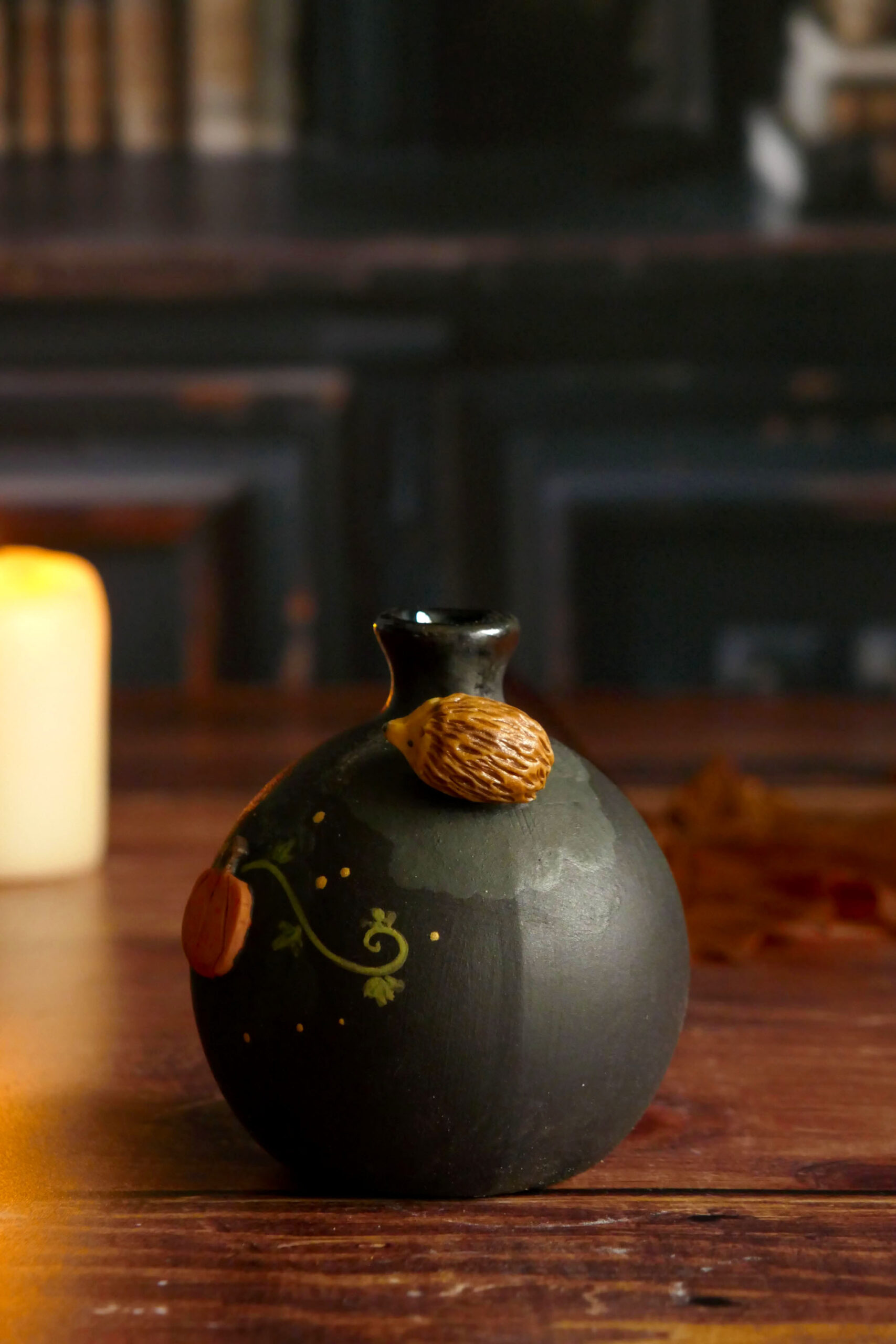 Mini Vase porcelaine noire "Hérisson Potiron" – Image 2