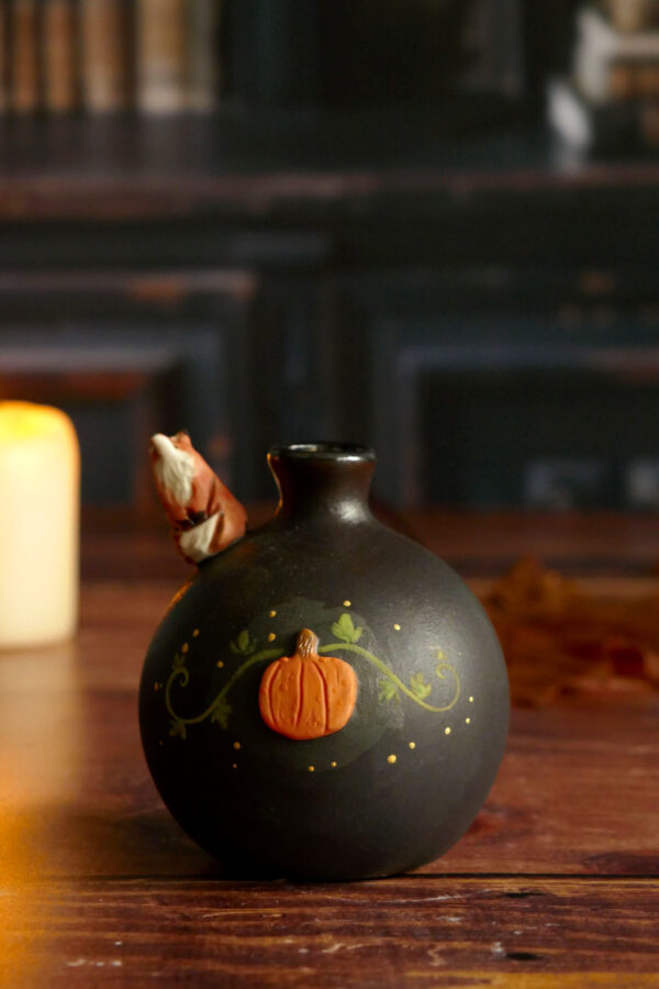 Mini Vase porcelaine noire "Renard au potiron"