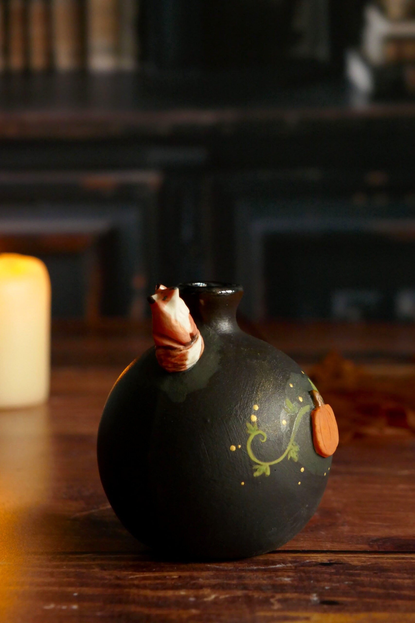 Mini Vase porcelaine noire "Renard au potiron" – Image 3