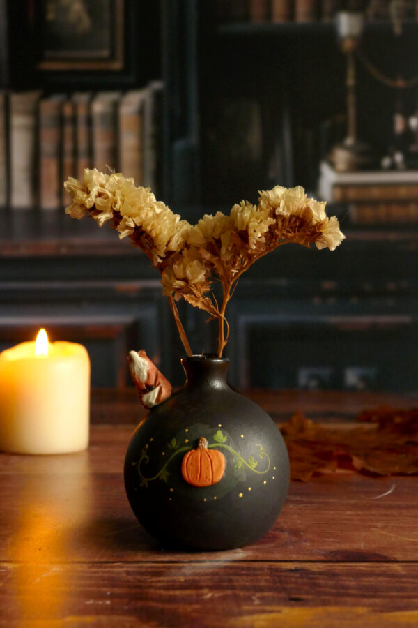 Mini Vase porcelaine noire "Renard au potiron" – Image 5