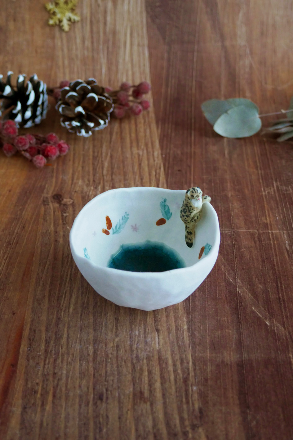 Petit bol pincé en porcelaine "Panthère des Neiges" – Image 2