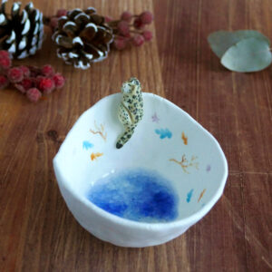 Petit bol pincé en porcelaine "Panthère des Neiges"