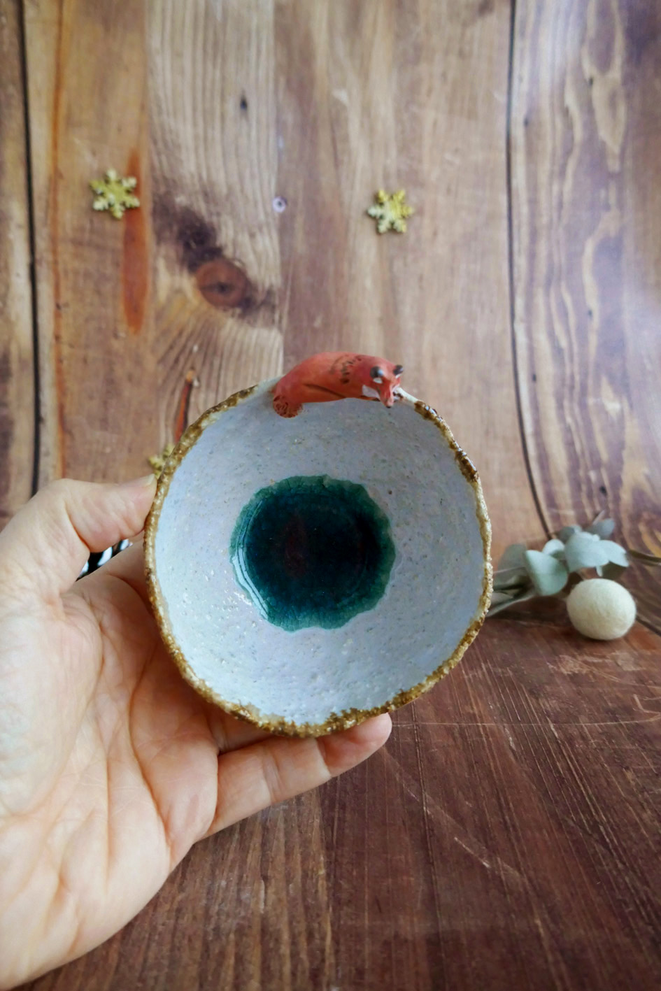 Petit bol pincé en grès "Renard Hivernal" – Image 2