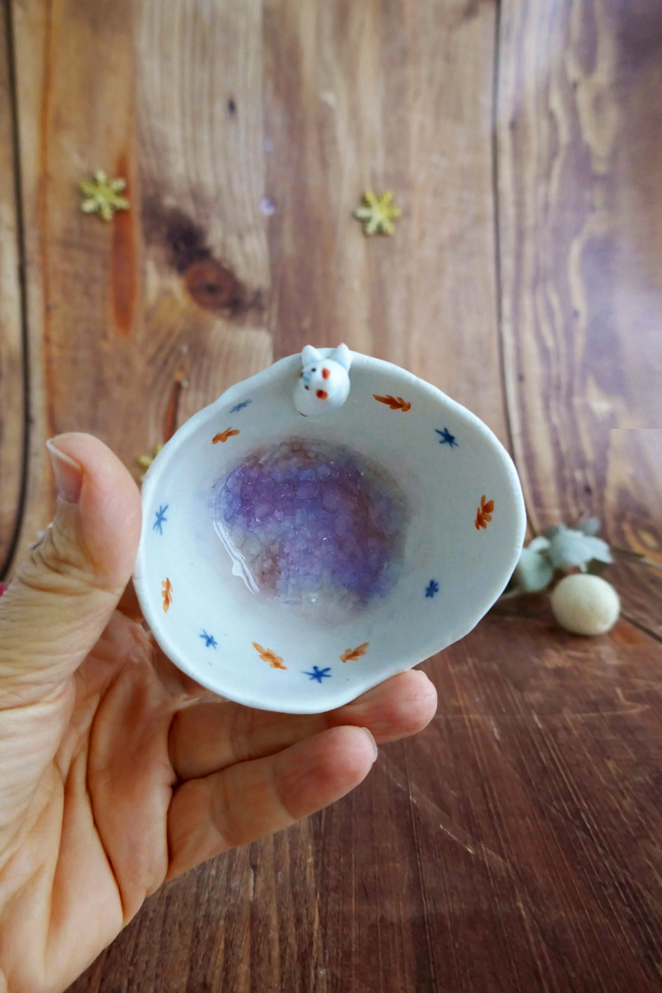 Petit bol pincé en porcelaine "Hermine blanche" – Image 2