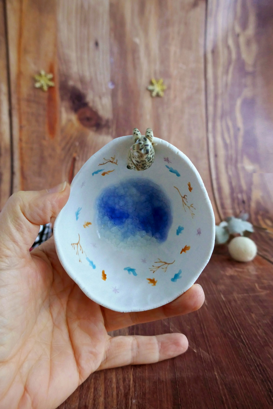 Petit bol pincé en porcelaine "Panthère des Neiges" – Image 2