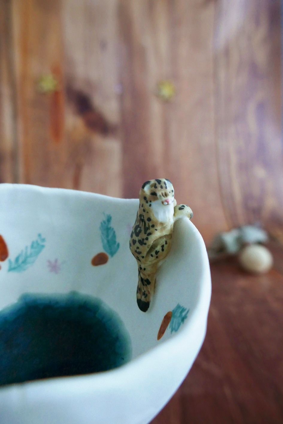 Petit bol pincé en porcelaine "Panthère des Neiges" – Image 5