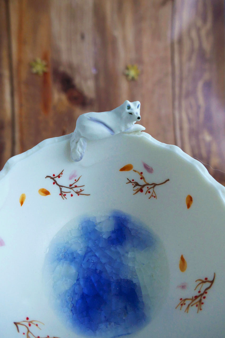 Petit bol pincé en porcelaine "Renard blanc étang gelé" – Image 4