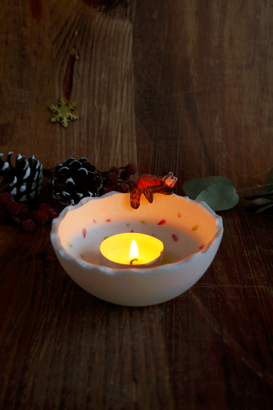 Petit bol pincé en porcelaine "Panda Roux" – Image 5