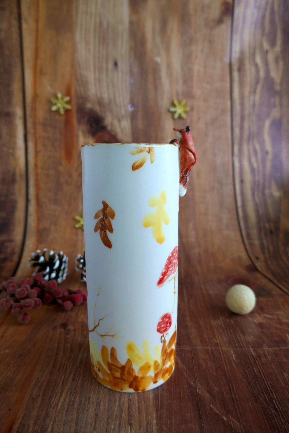 Vase long en porcelaine "Renard automnale"