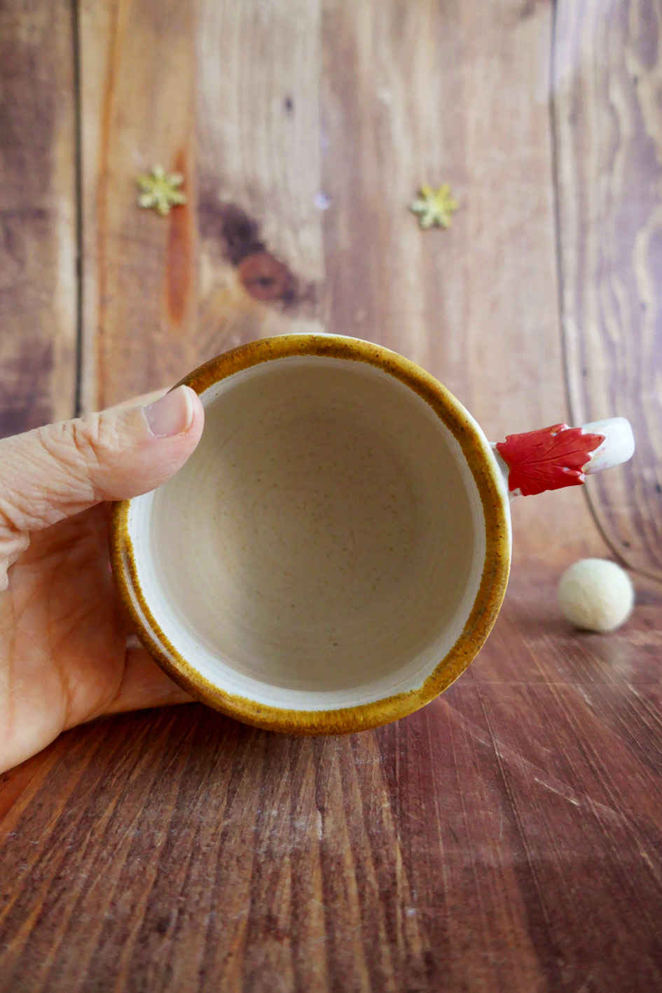 Tasse en grès "Gourmandises d'Hiver" – Image 2
