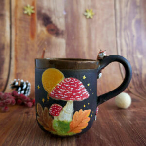 Tasse en Porcelaine noire "Renard aux amanites" - Pièce Unique