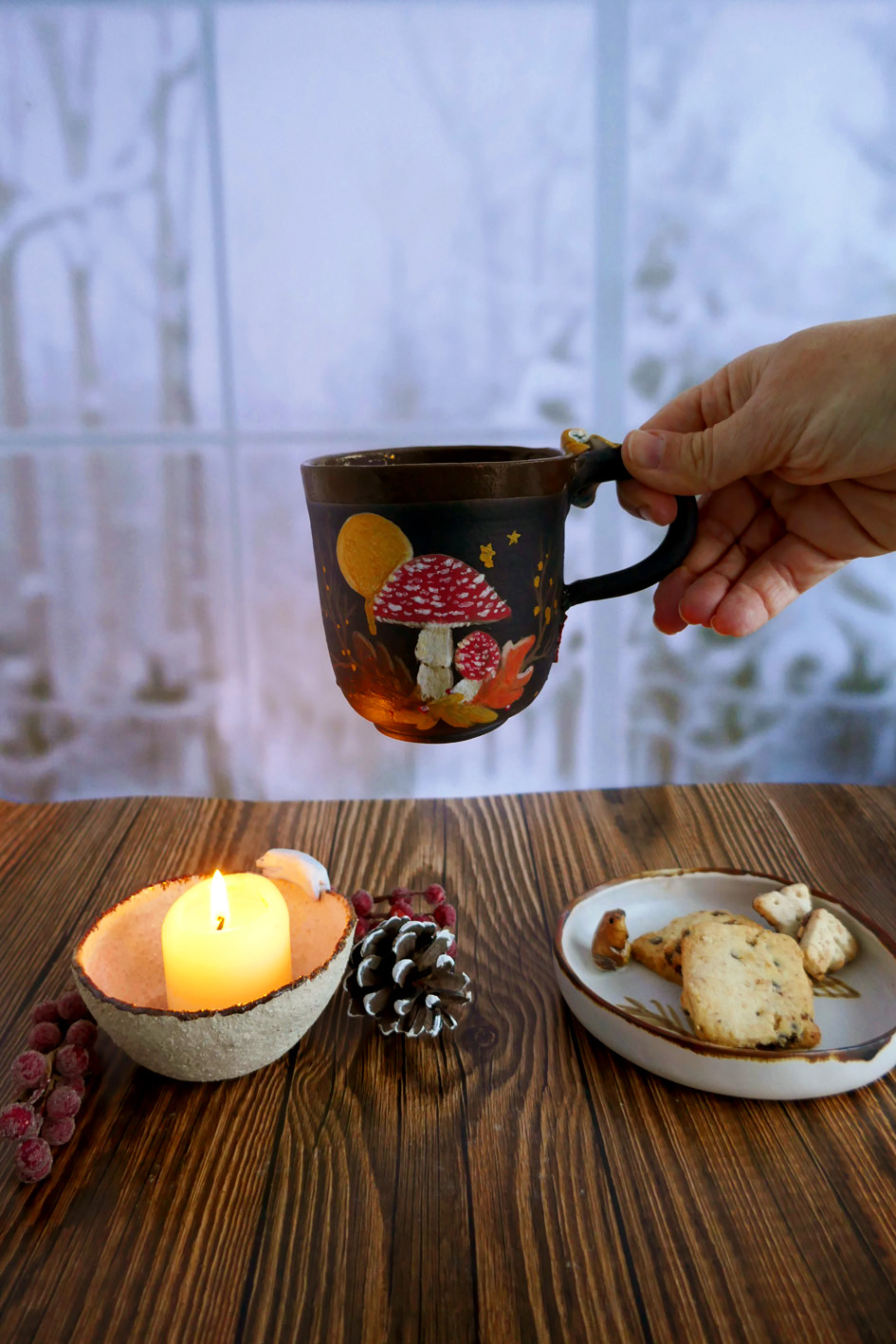 Tasse en Porcelaine noire "Effraie aux amanites" - Pièce Unique – Image 5