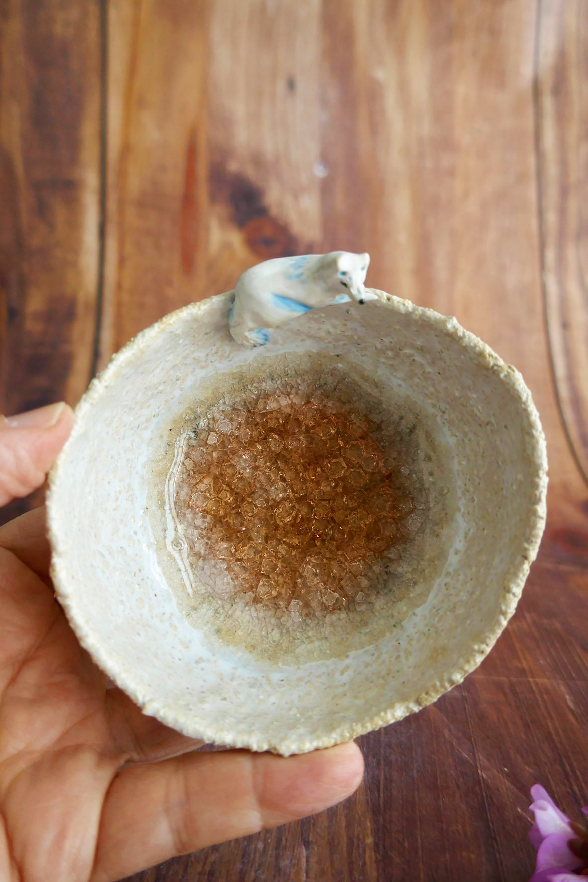 Bol décoratif en grès Renard Polaire – Image 3