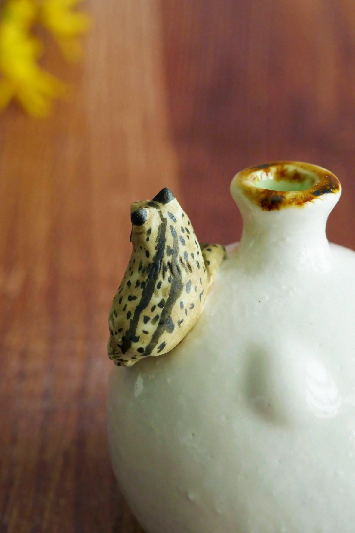 Vase miniature en porcelaine "Lynx & Champignons" – Image 3