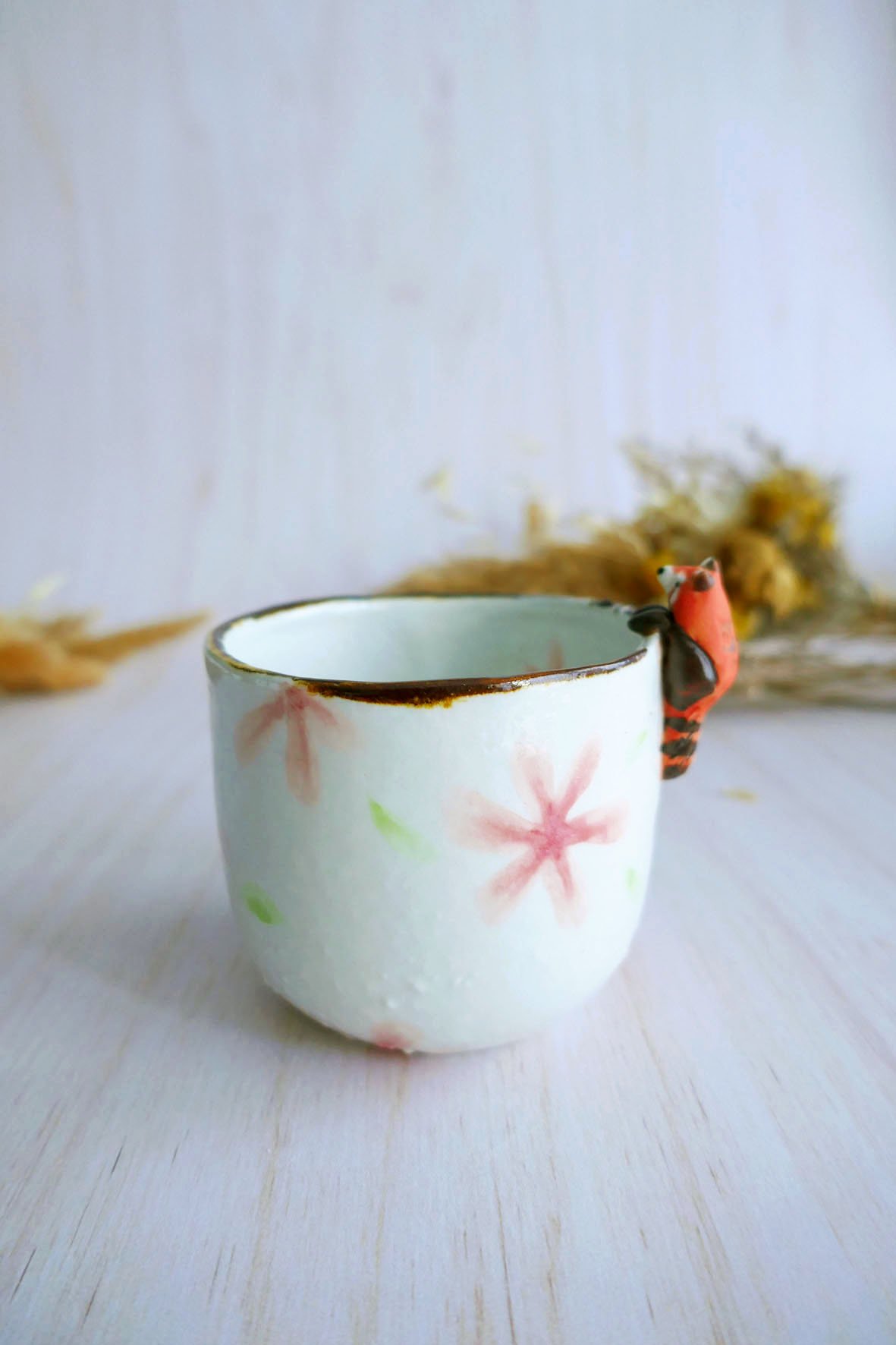 Tasse à Café en porcelaine "Panda Roux & Sakuras" – Image 2