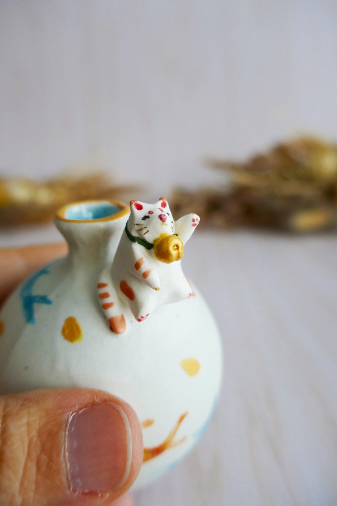 Vase Miniature porcelaine Maneki Neko – Image 3