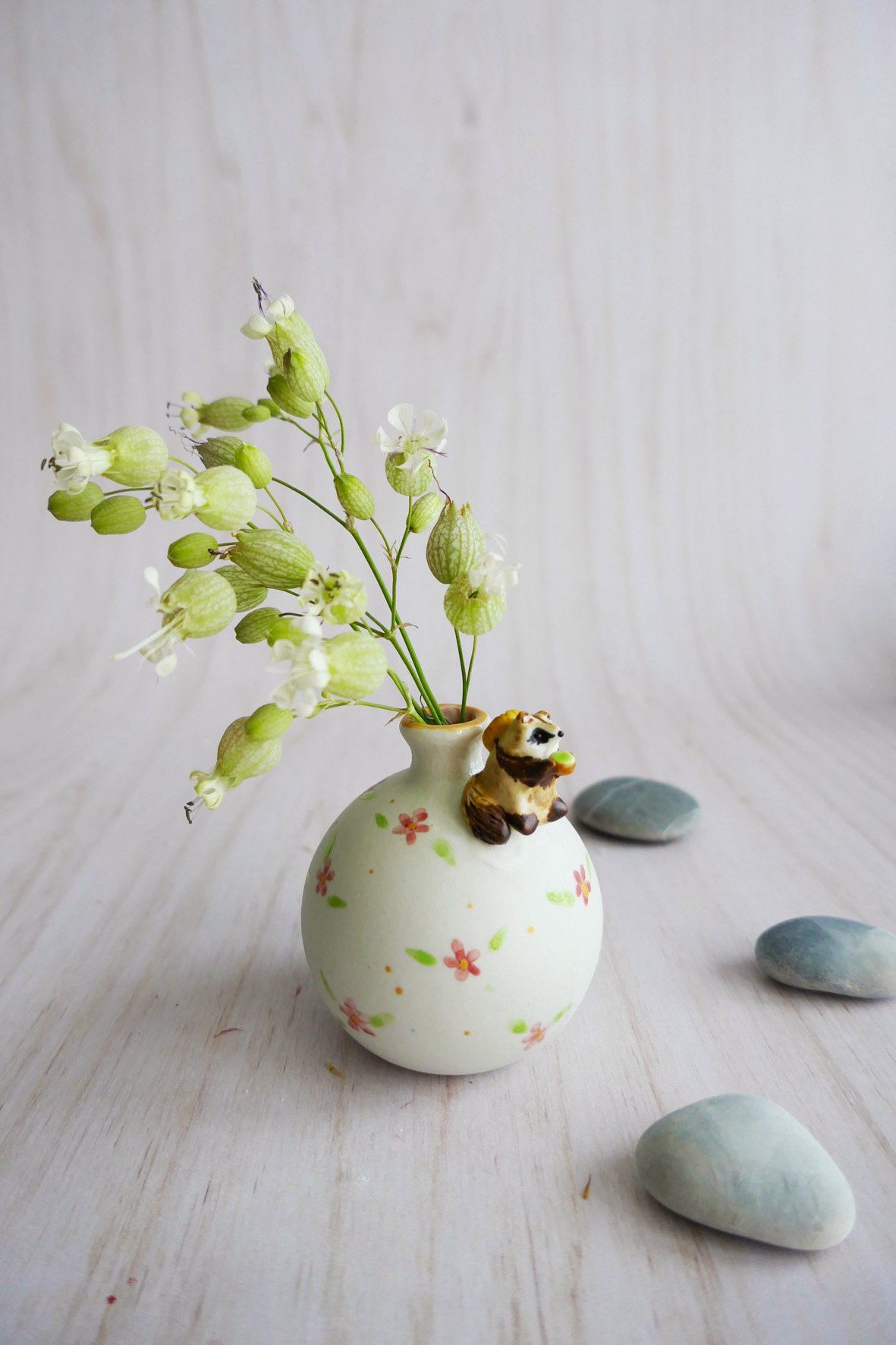 Vase Miniature porcelaine Tanuki Matcha – Image 5