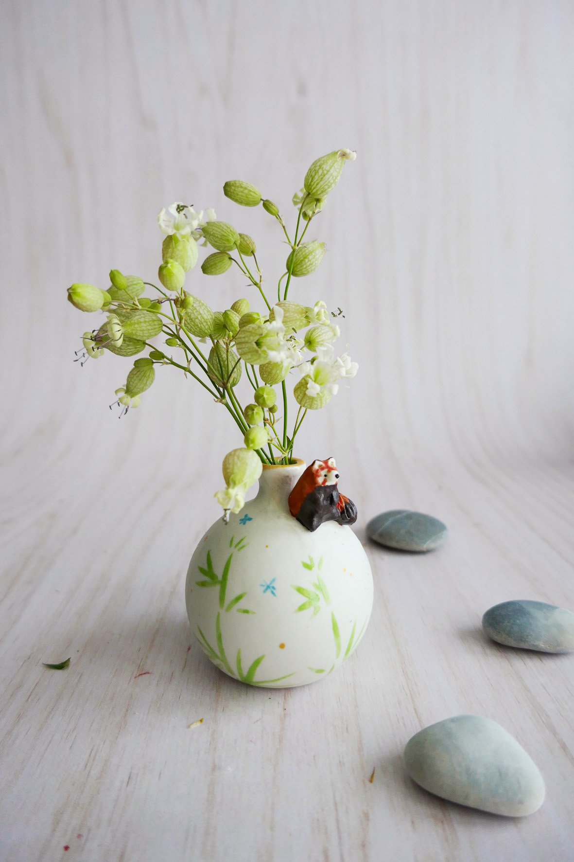 Vase Miniature porcelaine Panda roux aux bambous – Image 5