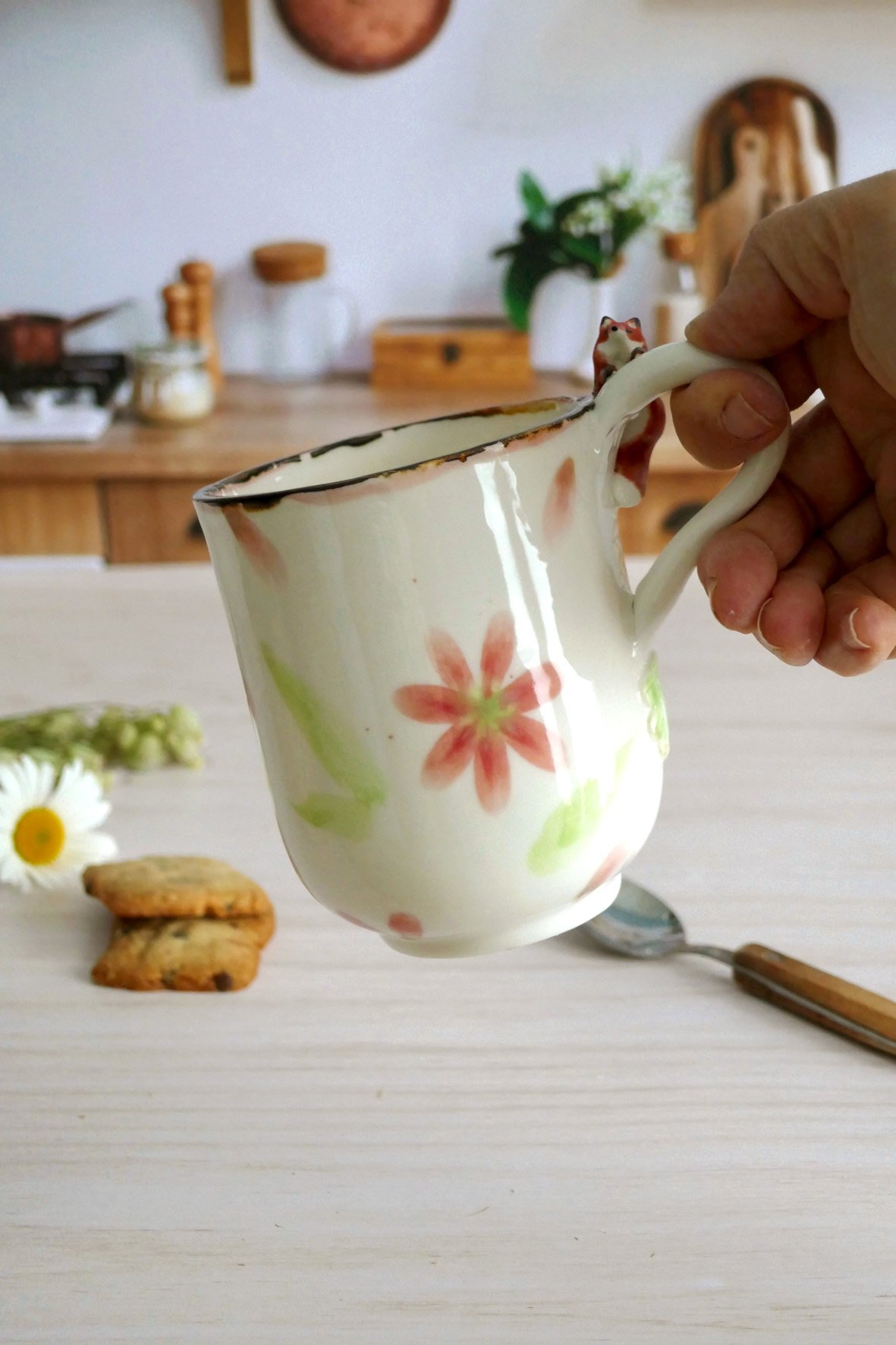 Mug à anse en porcelaine "Renard aux sakuras" – Image 6